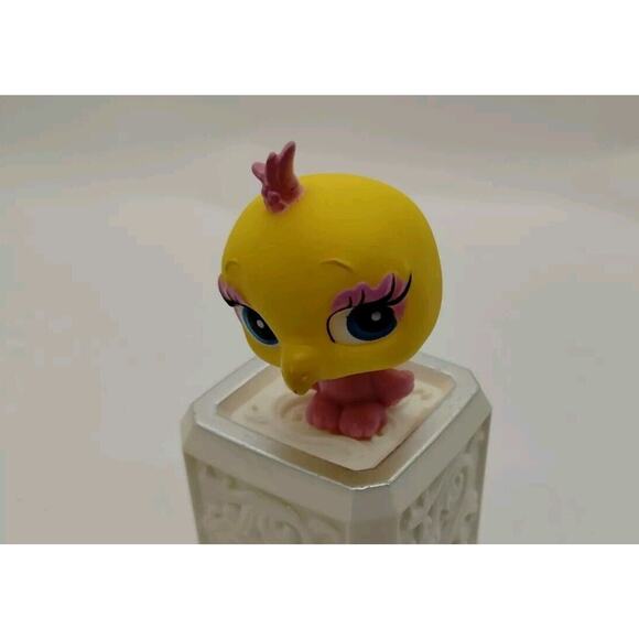 👀 Bratz lil' Angelz #744 Yellow and Pink Parrot Hasbro Littlest Pet Shop Hasbro - Picture 1 of 4